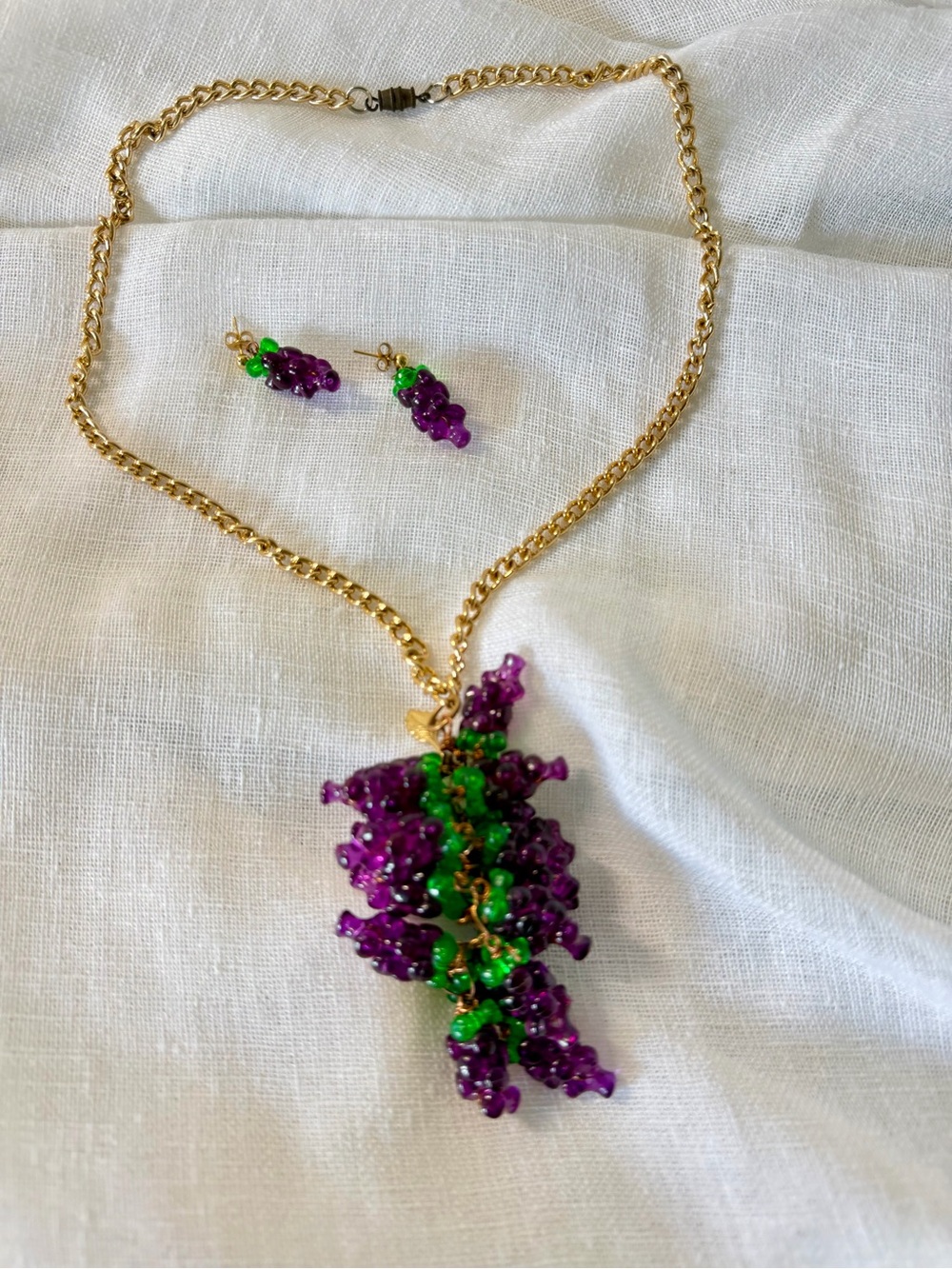 Vtg Grape Bunch Cluster Beaded Statement Necklace Drop Earrings Set 2 piece
